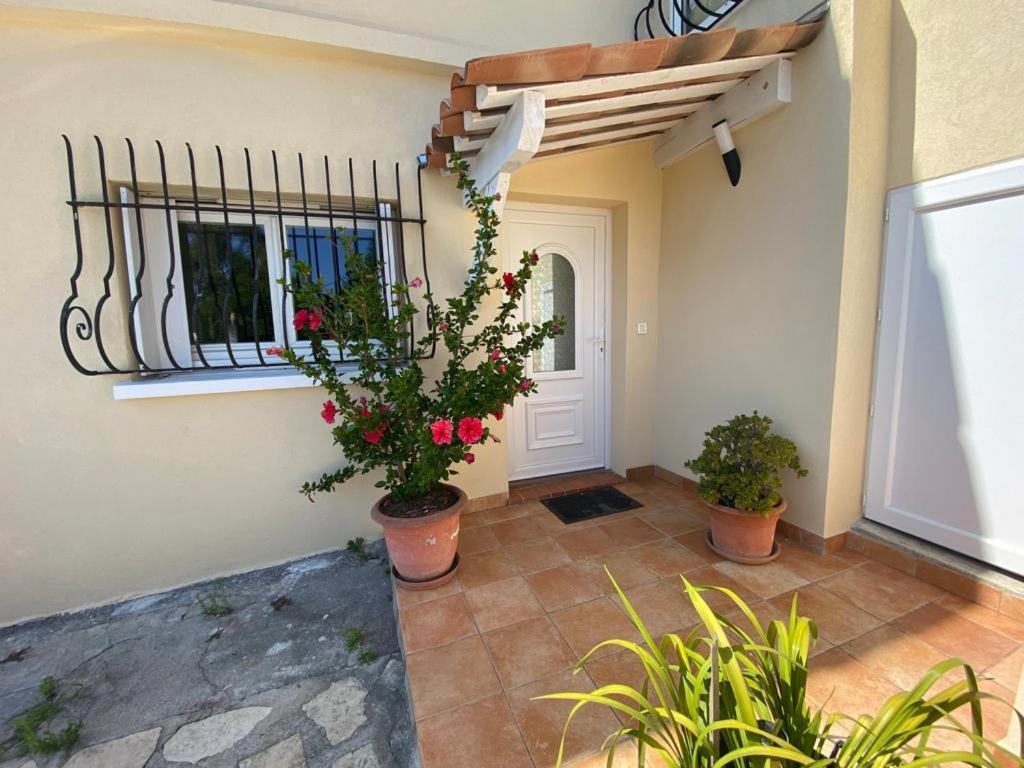 Tres Bel Appartement Entier Proche De La Mer 2 Chambres 1 Salon ヴァロリス エクステリア 写真